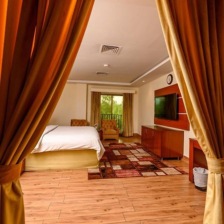 Hotel One Faisalabad Luaran gambar
