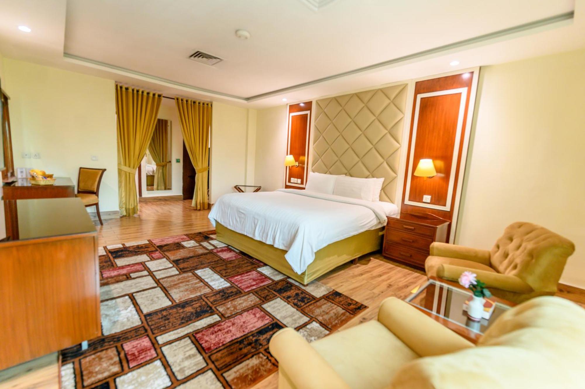 Hotel One Faisalabad Luaran gambar