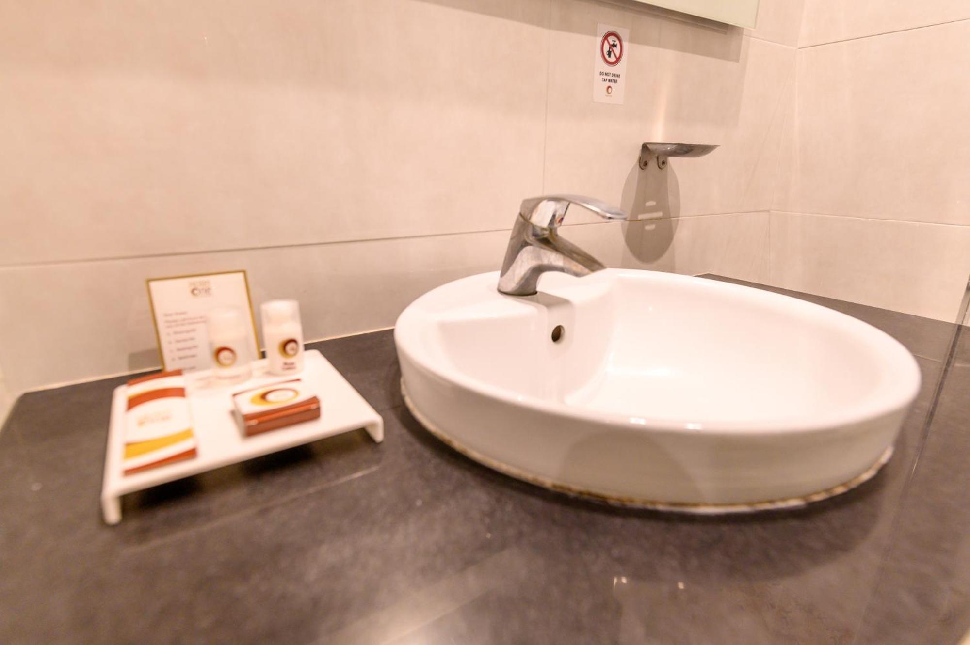 Hotel One Faisalabad Luaran gambar