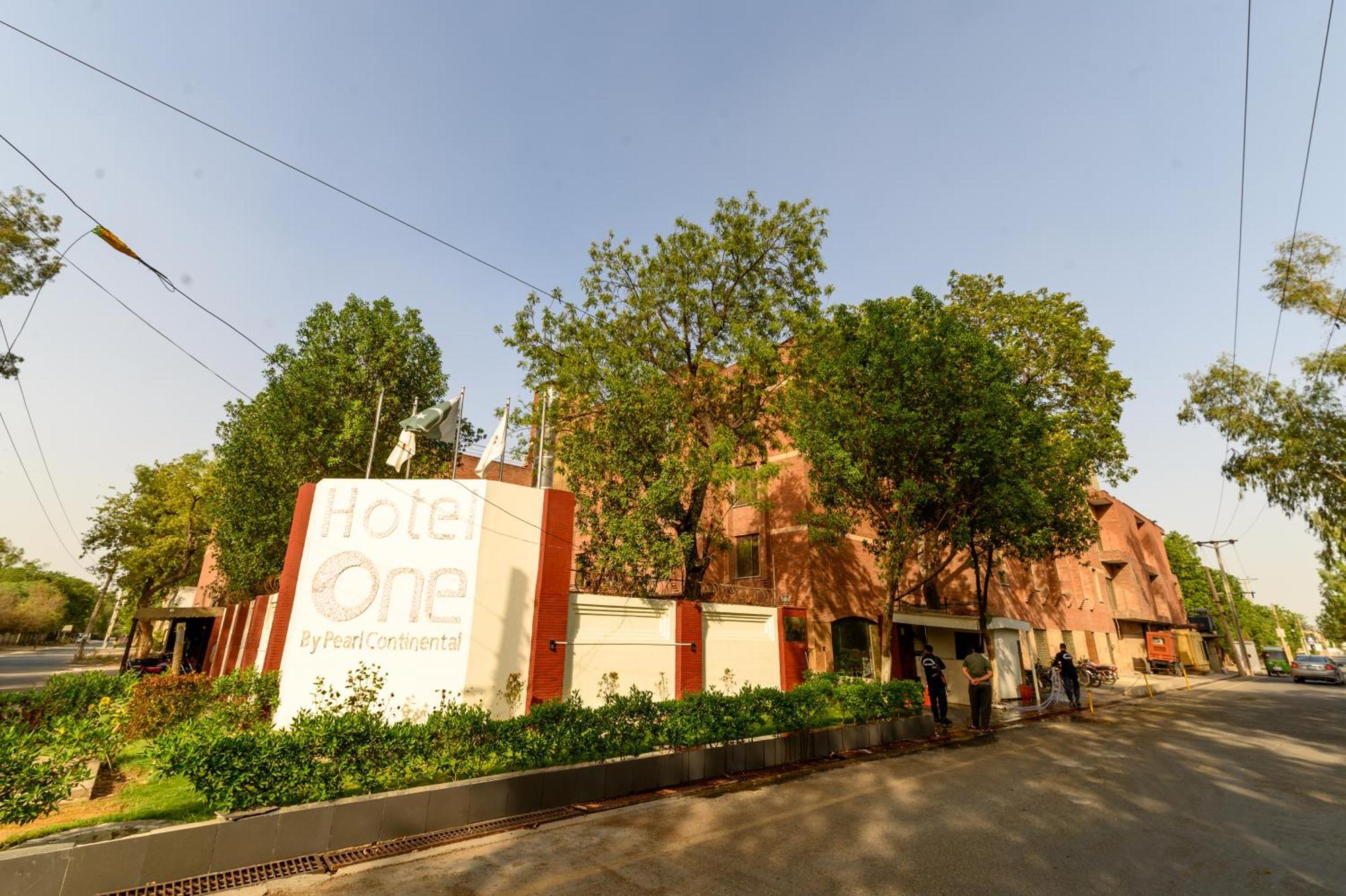 Hotel One Faisalabad Luaran gambar