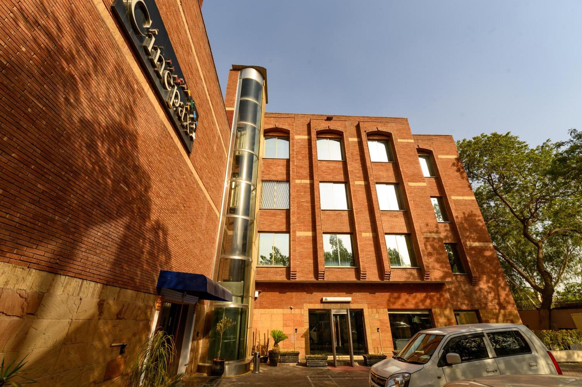 Hotel One Faisalabad Luaran gambar